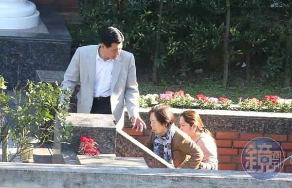 前總統李登輝妻子曾文惠下午3時許返回翠山莊寓所。