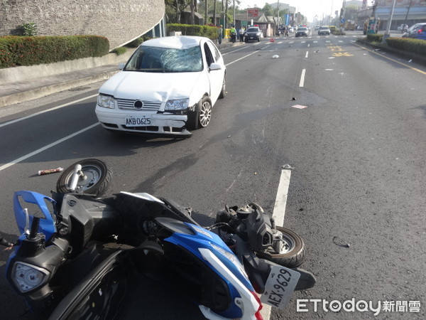 ▲上班距公司不到3公尺　台電員工遭闖紅燈自小客車撞飛不治。（圖／記者陳崑福翻攝）