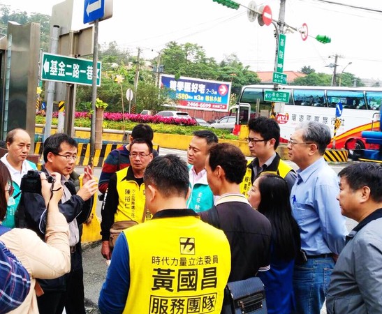 ▲ 基隆到萬里舒緩塞車潮 基金公路擬增一線道。（圖／立法委員黃國昌國會辦公室提供）