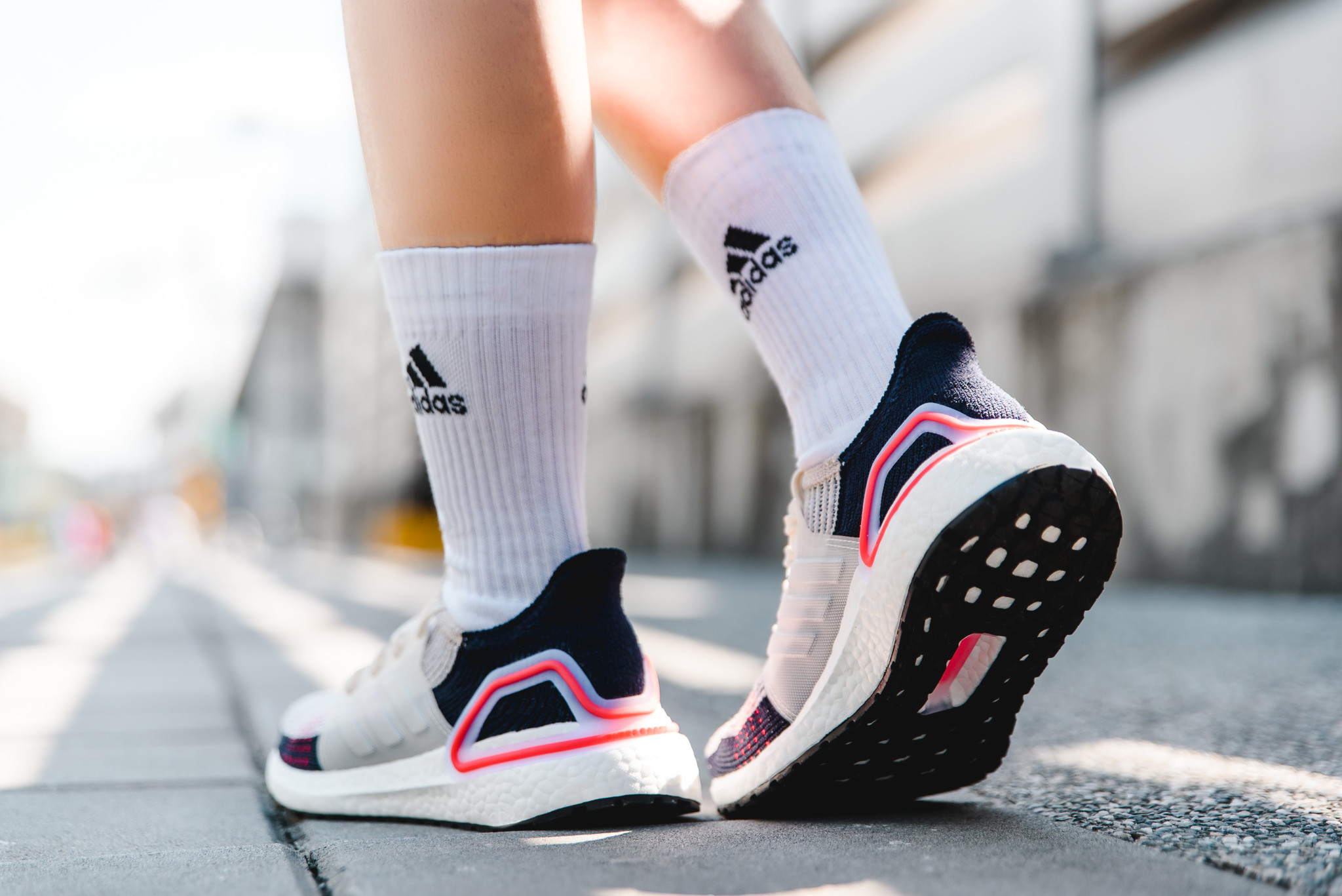 鄭茵聲的甜美日常！搶先上腳adidas全新Ultraboost 19，腳感更Q更好搭！(圖 adidas提供)