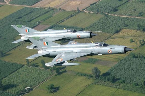 ▲▼列裝印度空軍的米格-21。（圖／翻攝自新浪軍事）