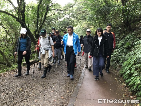 ▲▼台北市長柯文哲到陽明山體驗「台北大縱走」路線。（圖／工務局提供）