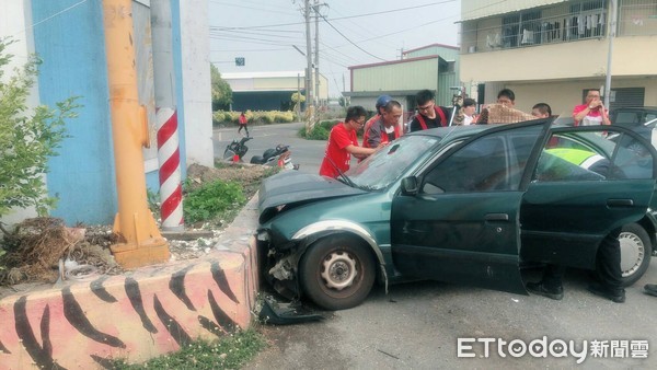 ▲▼雲林肉品市場前死亡車禍。（圖／記者傅誠翻攝）