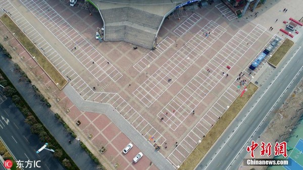 ▲▼搓板路改建成停車場。（圖／中新社）