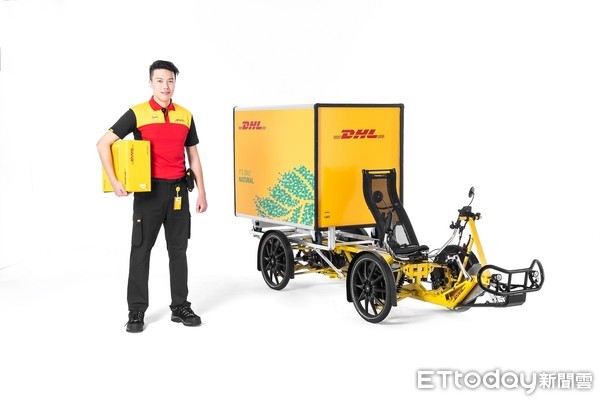 ▲DHL亞太區第一台Cubicycle運務自行車，裝載可移動貨櫃，為取送件提供更靈活彈性的選擇。（圖／DHL提供）