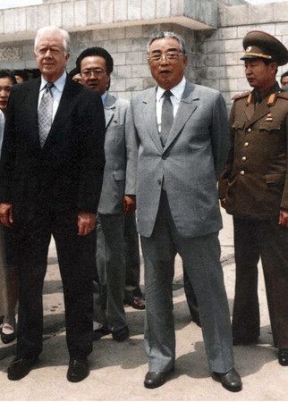▲▼美國前總統卡特1994年訪問北韓與金日成見面。（圖／達志影像／美聯社）