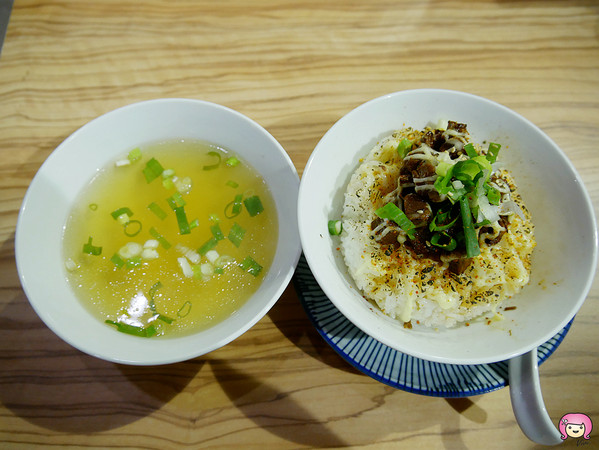 ▲▼ 赤麵廠 レッドラーメン - 桃園藝文店。（圖／Viviyu旅遊美食世界提供）