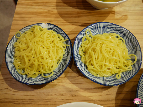 ▲▼ 赤麵廠 レッドラーメン - 桃園藝文店。（圖／Viviyu旅遊美食世界提供）