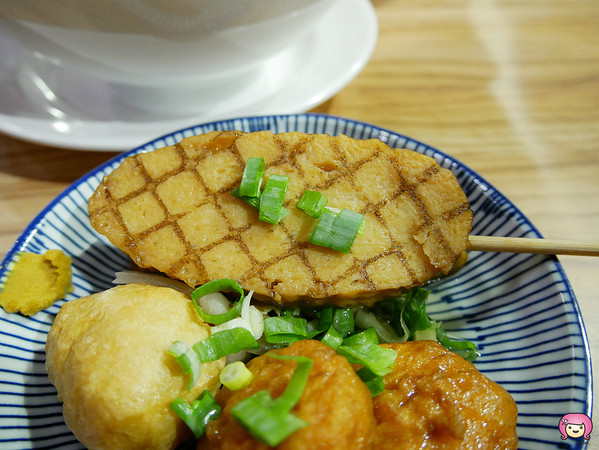 ▲▼ 赤麵廠 レッドラーメン - 桃園藝文店。（圖／Viviyu旅遊美食世界提供）