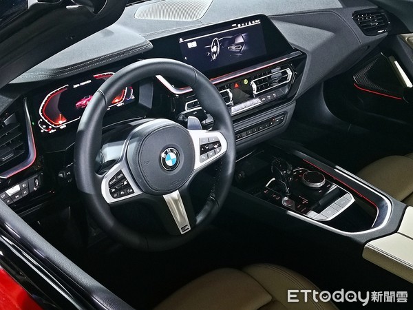 BMW新世代敞篷跑車Z4　絕美上空美背台灣第2季正式開賣（圖／記者游鎧丞攝）