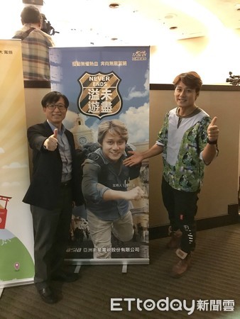 ▲▲金鐘主持人廖科溢談中美洲旅程，左為中美洲經貿辦事處主任莊輝恩。（圖／中美洲經貿辦事處提供）