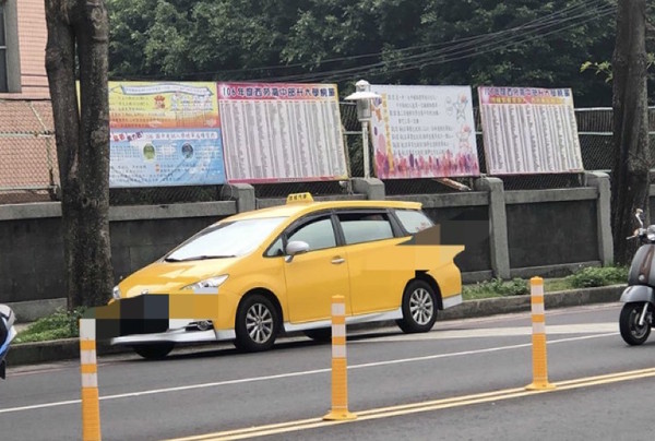 ▲小黃運將惡意逼車。（圖／網友李崇嘉授權）