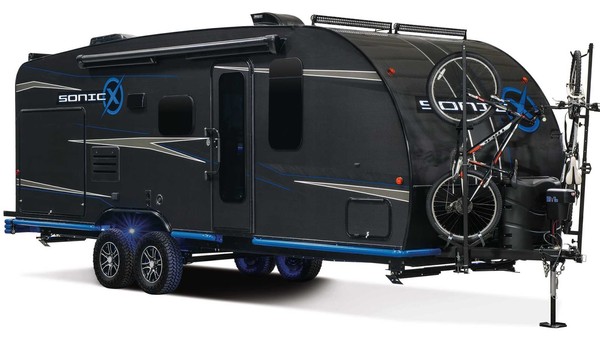 ▲全球首款Self-Sustainable的露營拖車Sonic X概念車。（圖／翻攝KZ Recreational Vehicles）