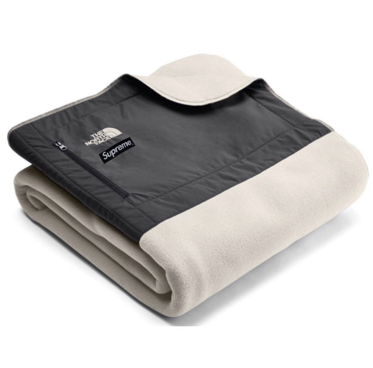 ▲Supreme X The North Face。（圖／翻攝自IG@dropinfos）