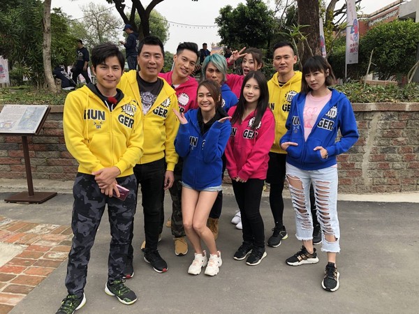 ▲▼ 雞排妹上節目。（圖／中視提供）