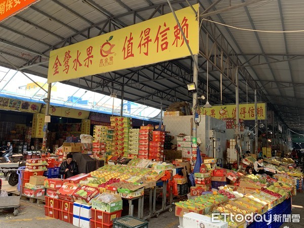 ▲廈門,台灣水果,同益碼頭,水果批發,中埔水果批發市場,鑫金鷺。（圖／記者蔡紹堅攝）