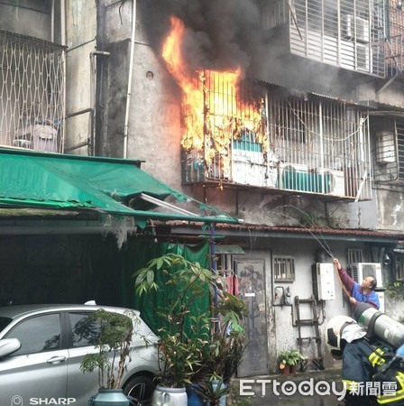▲▼北市長泰街火警。（圖／里長提供）