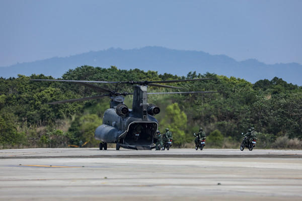 ▲陸軍第十軍團新社龍翔營區30日開放參觀。（圖／軍方提供）