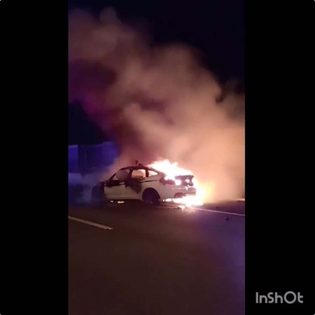 ▲▼BMW火燒車影片曝光。（圖／翻攝自Facebook／爆料公社）