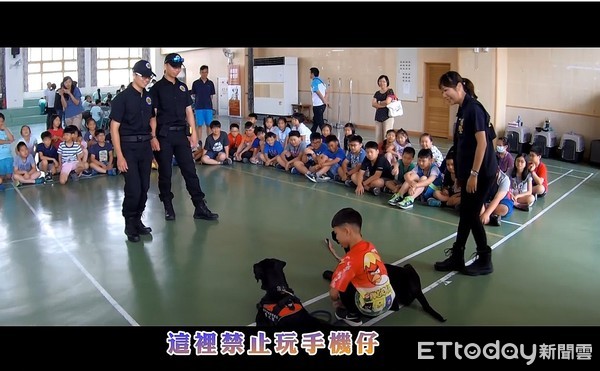 ▲▼台中市警犬隊拍RAP影片，歡慶成立1周年。（圖／記者李忠憲翻攝）