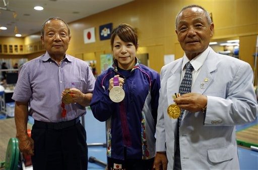 ▲▼     日本傳奇舉重選手三宅義信        。（圖／達志影像／美聯社）