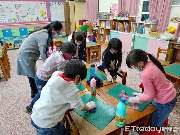 ▲▼梨山國中小疑似發生食物中毒，學校進行全面消毒。（圖／台中市政府提供）