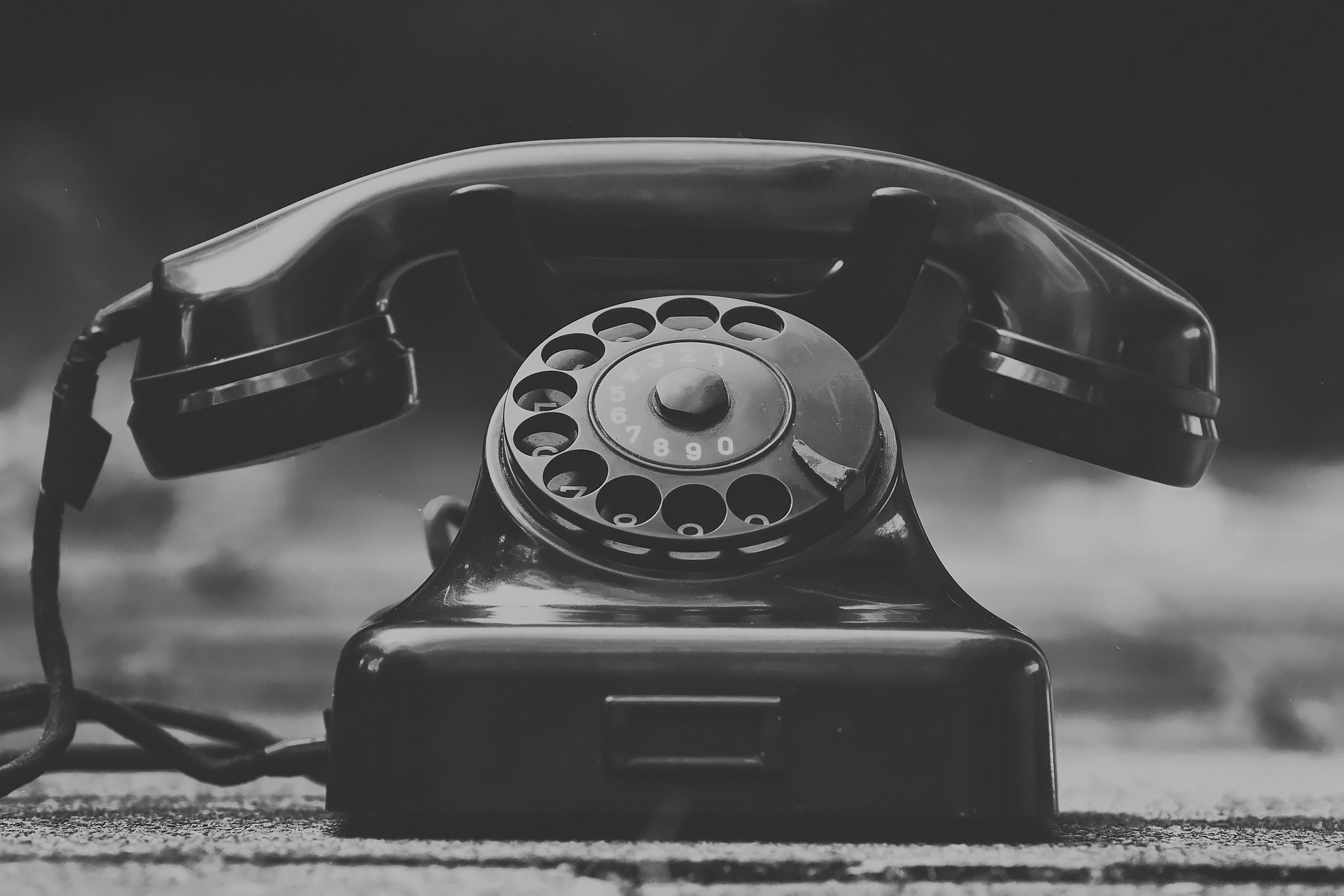 ▲電話,老人。（圖／取自免費圖庫Pixabay）