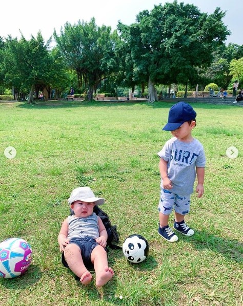 ▲▼關穎2日帶兒子到公園踏青。（圖／翻攝自IG／關穎）