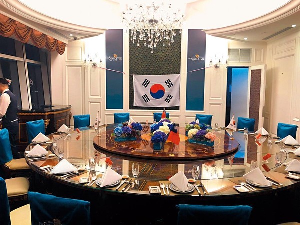 于太宴會的場地還掛有韓國國旗，內部看來富麗堂皇。（翻攝自soontae.yang IG）