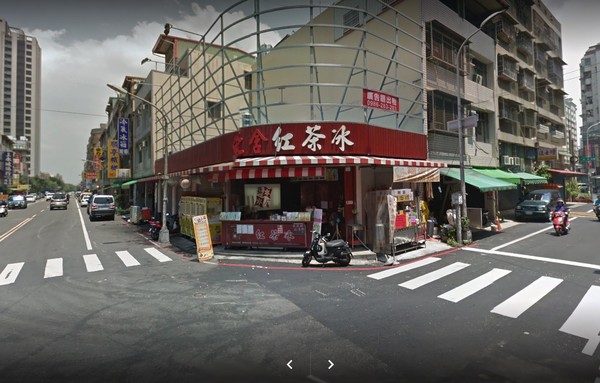 ▲▼高雄市鳳山區大明路上紅茶店。（圖／翻攝Google map）