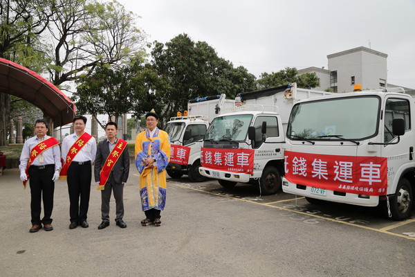 ▲▼ 嘉義縣清明紙錢集運淨車儀式，今年恭請新港奉天宮媽祖坐鎮。（圖／嘉義縣政府，下同）