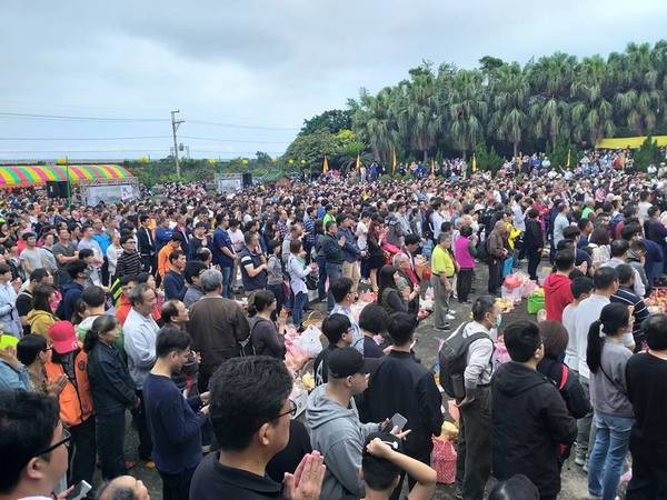 ▲桃園新屋葉家祭祖大合唱「葉五美頌」