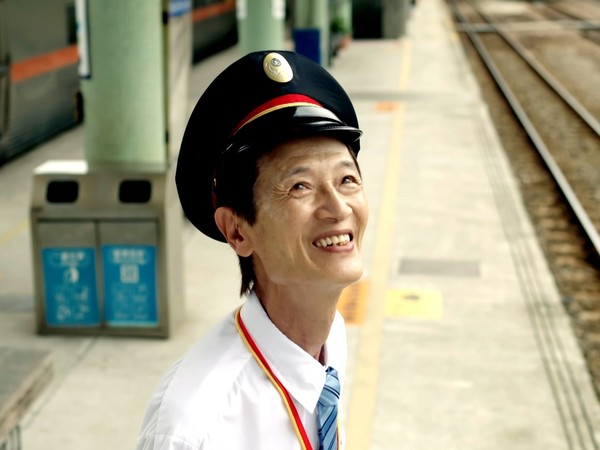 ▲陳博正《一千個晚安》飾演台鐵站長 。（圖／三立提供）