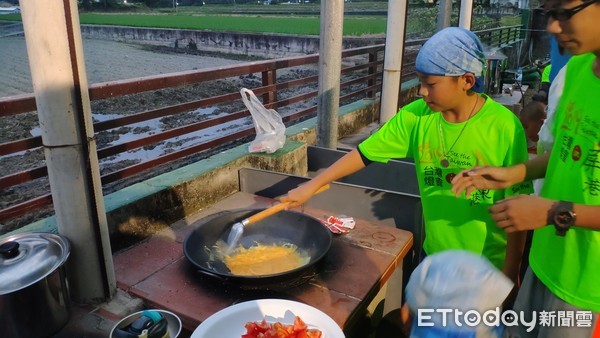 ▲▼屏東市凌雲國小學童單車百里畢業旅行            。（圖／記者陳崑福翻攝）