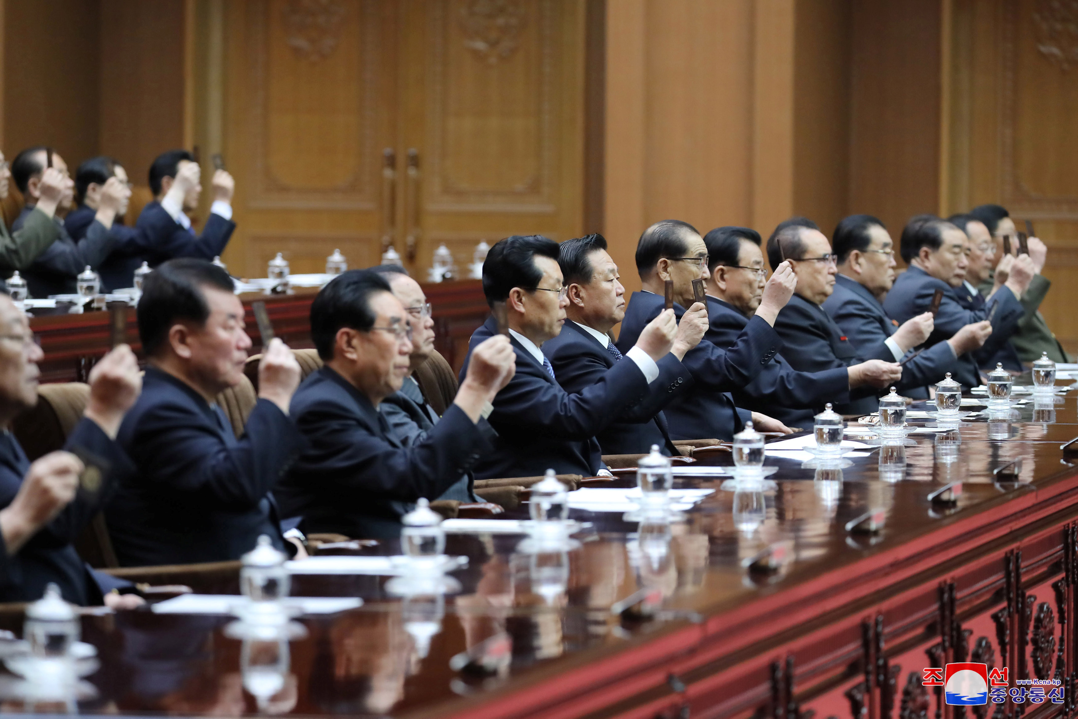 ▲▼北韓最高人民會議，金正恩再度被推舉為國務委員會委員長  。（圖／路透社）