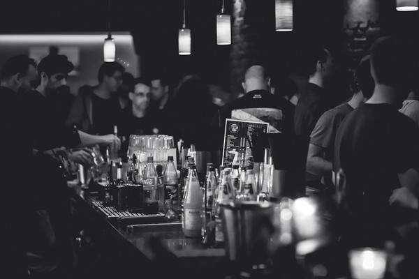 ▲▼酒吧,派對,開趴,party,夜生活,俱樂部,club。（圖／示意圖／pixabay）