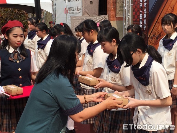 ▲台南市光華高中在台南孔廟舉辦第4屆「聞喜宴」，成為光華全校性的特色活動。（圖／記者林悅攝，下同）