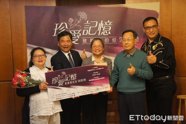 ▲重度失智無法言語　她世界只剩「音樂」...聽到老歌就流淚。（圖／台灣失智症協會提供）