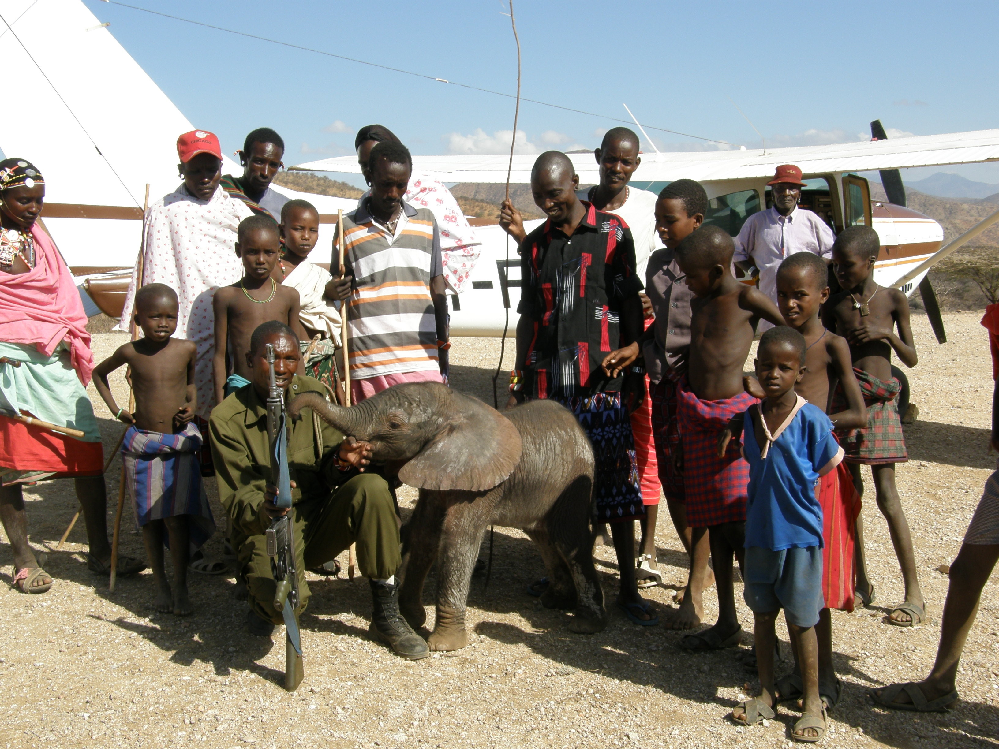 ▲▼唐獎於2015年至非洲肯亞和Milgis Trust簽署MOA，協助肯亞大象保育及當地部落文化發展至今，當地人在大象保育與互動方面取得很大的進步。（圖／Milgis Trust提供）