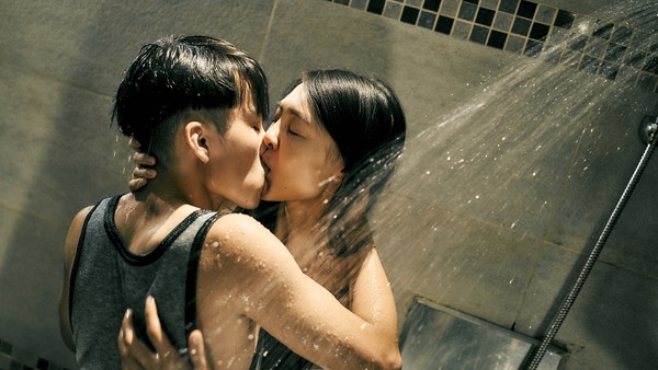 ▲▼ 《天涯小逃犯》裡曾珮瑜愛上綁架她的巫建和            。（圖／緯來電影台）