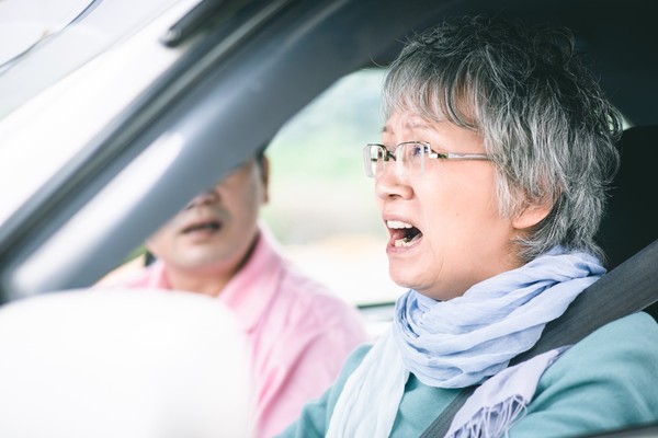 ▲▼ 陸弈靜為戲開車            。（圖／民視提供）