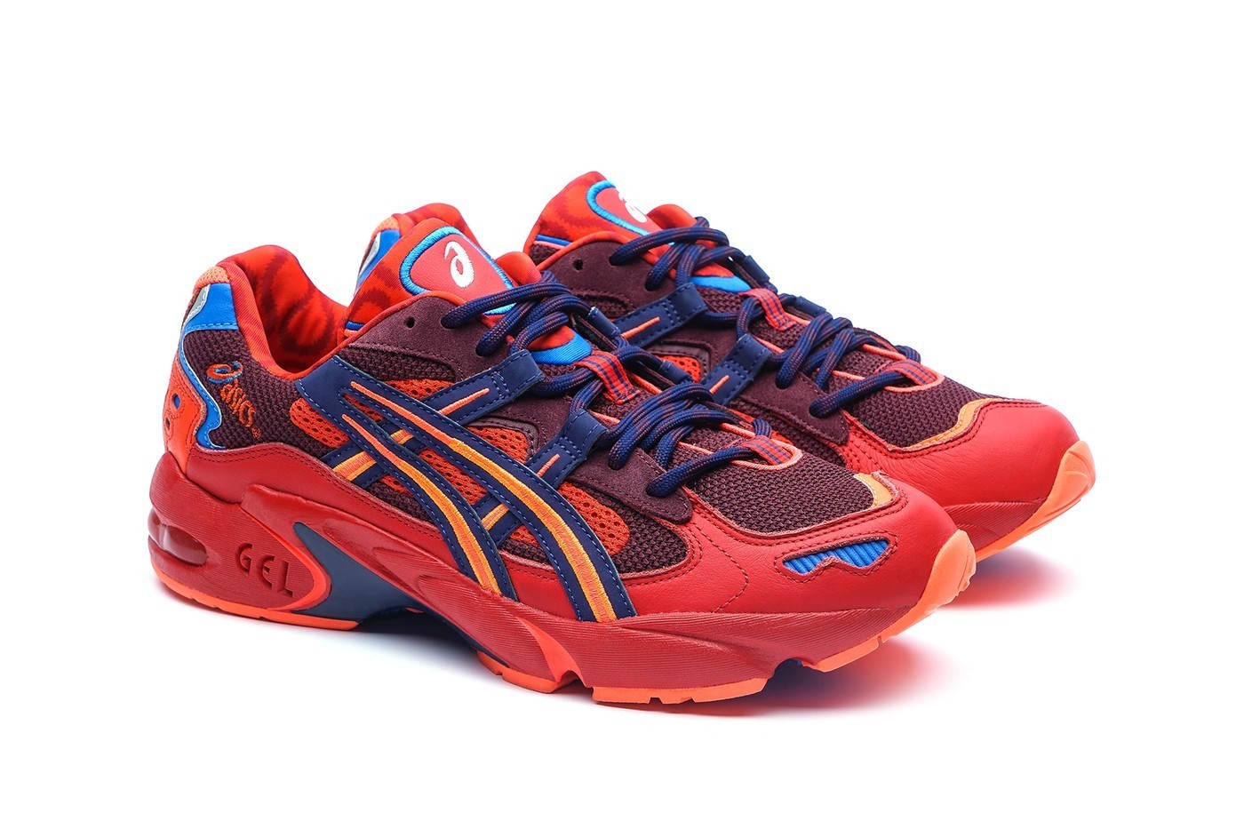 ▲Vivienne Westwood X ASICS。（圖／翻攝自IG@viviennewestwood、ASICS）