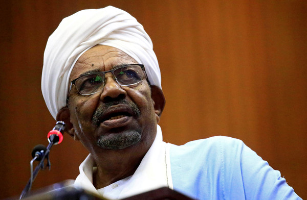 ▲▼ 蘇丹獨裁總統巴席爾（Omar al-Bashir）11日因軍方政變被趕下台。（圖／路透）