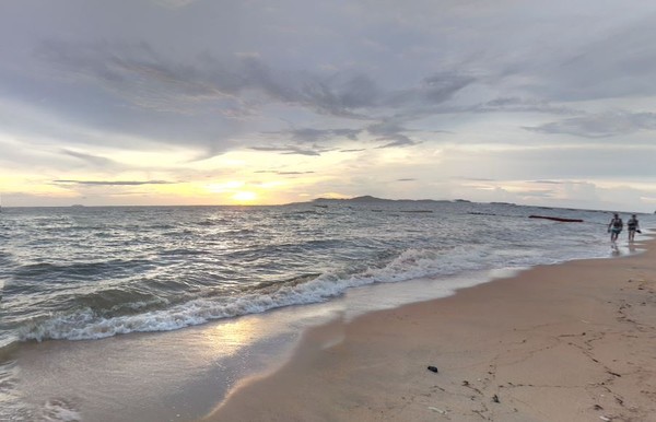 泰國春武里府知名海灘Jomtien Beach。（圖／翻攝自Google地圖）