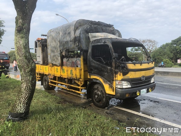 ▲▼花蓮火燒車,壽豐鄉,工程車。（圖／記者蕭可正翻攝）