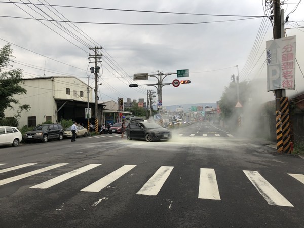 ▲▼新北萬里火燒車。（圖／「北海岸全民聯盟公社」提供）