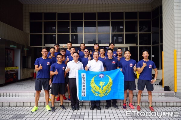 ▲一年一度的台北101垂直馬拉松於5月4日盛大舉行，台南市消防局徵選20名體能優異選手參賽，為期3個月集訓。（圖／記者林悅翻攝，下同）