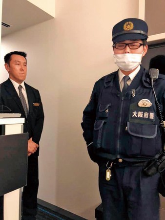 日本警方在3月6日到寶靈住的日航酒店，要求她立即離境。（翻攝寶靈魔法學院臉書）