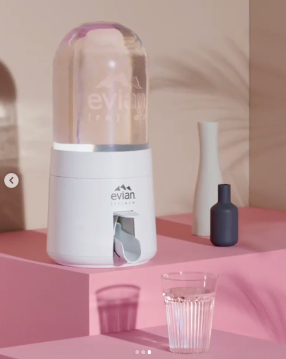 ▲evianwater。（圖／翻攝自IG@evianwater）