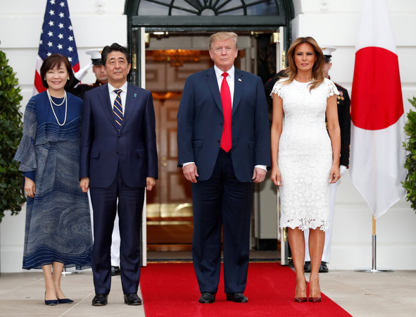 ▲▼ 日本首相安倍晉三26日與美國總統川普會面。（圖／路透）